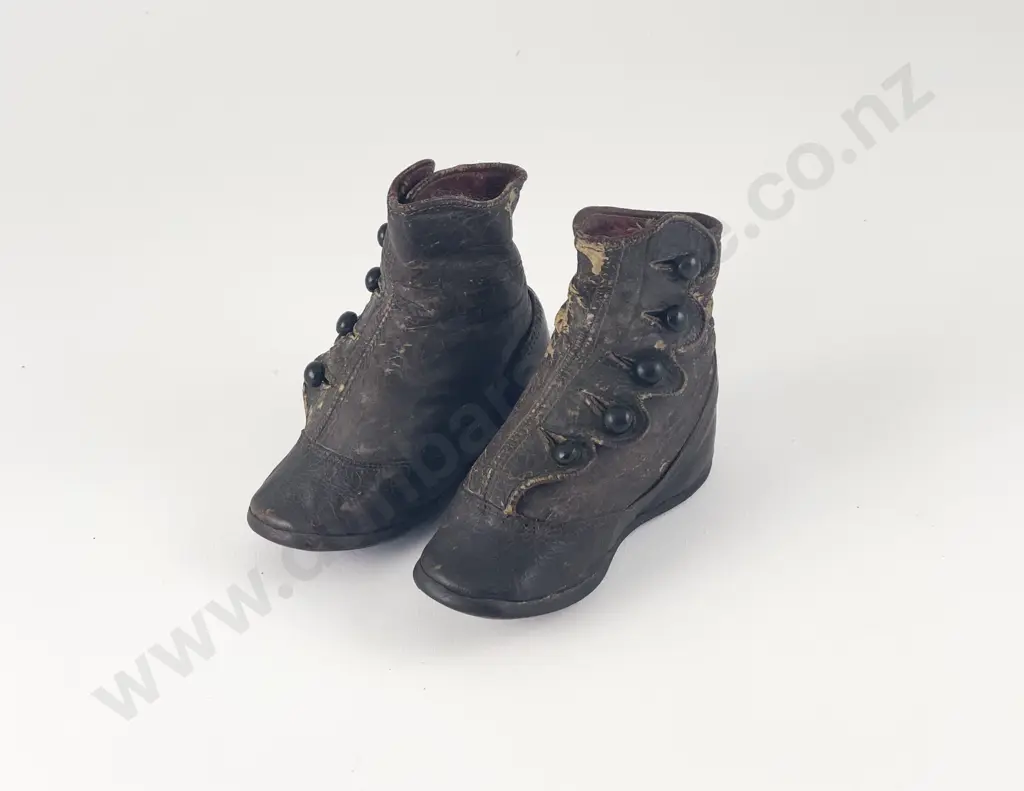 Pair Late Victorian Infants High Top Leather Button Up Shoes Image 1++