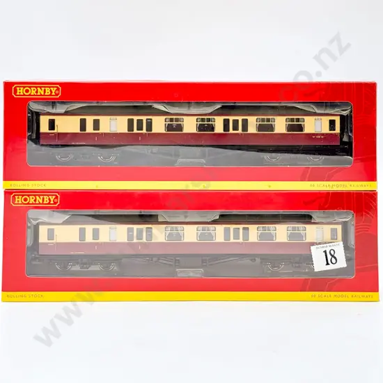Hornby Boxed R4408 R4408A BR Hawksworth Coaches
