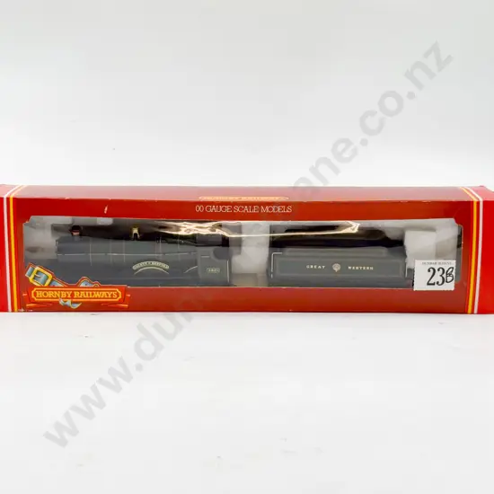 Hornby Railways Boxed R392 GWR County Class Loco 'County of Bedford'