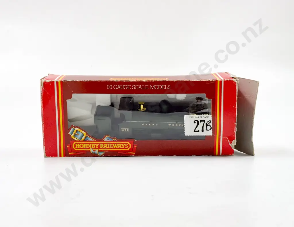 Hornby Railways Boxed R059 GWR Class 2744 Loco Pannier Tank Image 1++