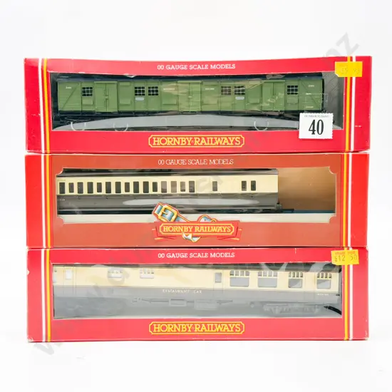 Hornby Railways Boxed R174 R123 & R157 SR Luggage Van and GWR Brake Restaurant Car