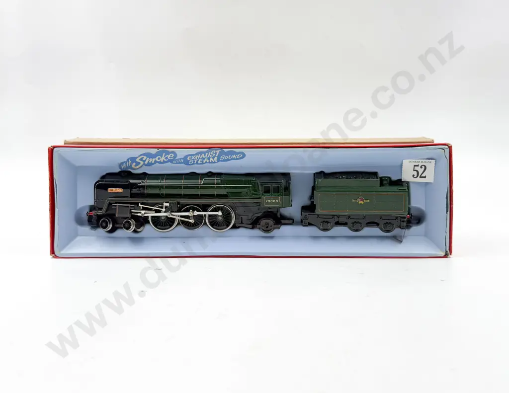 00 Gauge Triang Hornby Boxed R259S Britannia Class Locomotive and Tender Image 1++