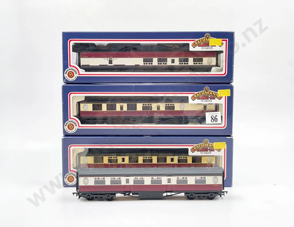 Bachmann 34-450 34-425 34-375 Boxed BR 2nd/brake 2nd composite/brake Coaches and unboxed Image 1++