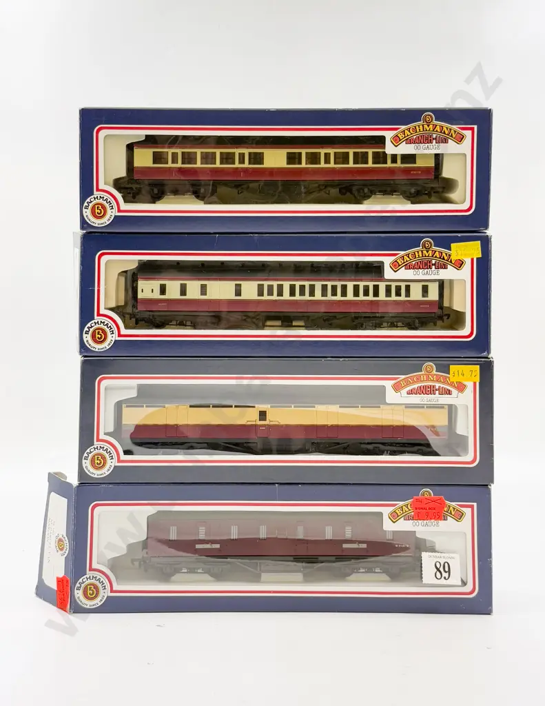 Bachmann 34-651 34-400 34-1350 34-300 Boxed BR Full Brake Composite Parcel Van 1st/3rd Image 1++