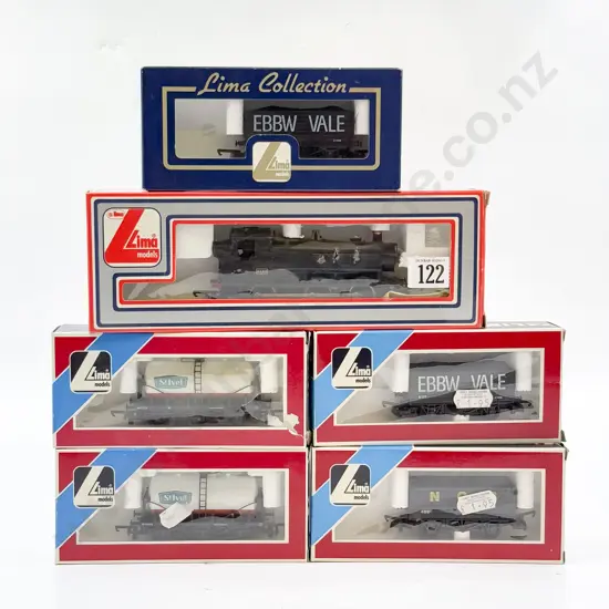 Lima Boxed Steam 0-6-0T 9420 BR with Five Rolling Stock Wagons