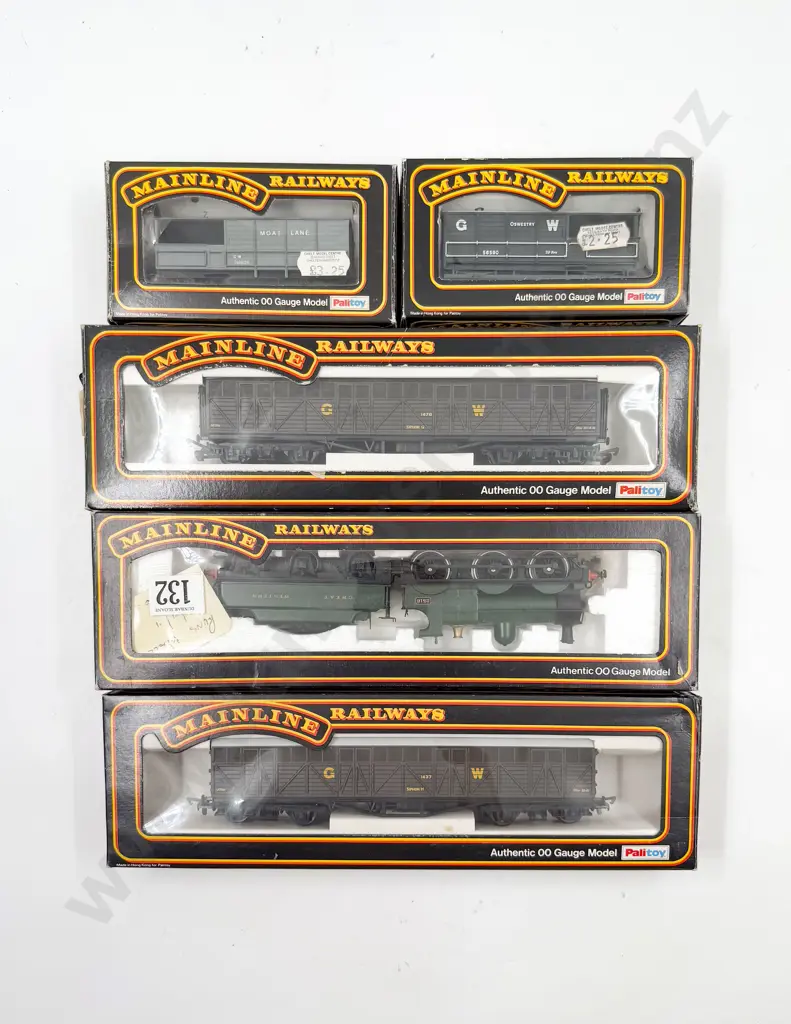 Mainline Railways 2500 Class (Dean Goods) 0-6-0 GW Loco and Four Rolling Stock Wagons Image 1++