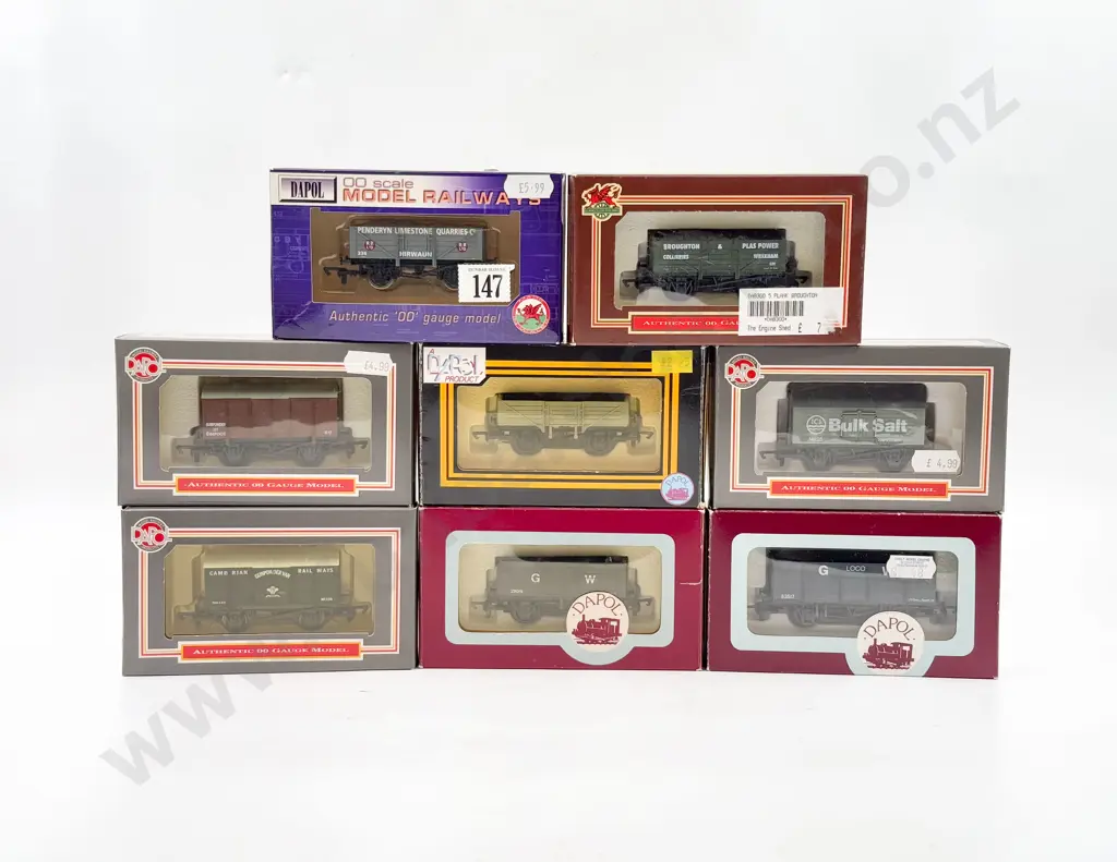 Dapol Boxed Eight Rolling Stock Wagons Image 1++