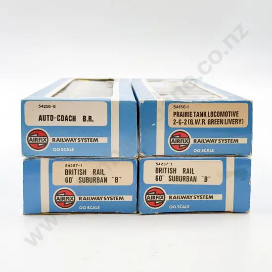 Airfix Boxed Prairie Tank Locomotive 2-6-2 GWR 6110 with three GW Coaches