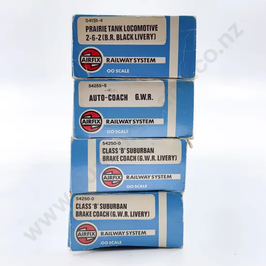 Airfix Boxed Prairie Tank Locomotive 2-6-2 BR Black 6167 with Three Coaches
