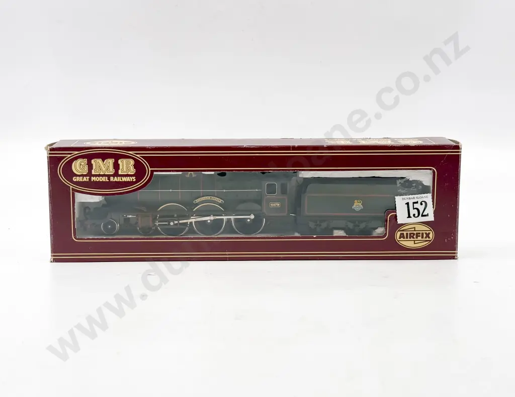 Airfix/GMR Boxed Castle Class 4-6-0 Loco 4079 Fendennis BR Image 1++