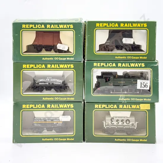 Replica Railways Boxed Pannier 0-6-0 GWR 'Shirtbutton' 7760 with Five Rolling Stock Wagons
