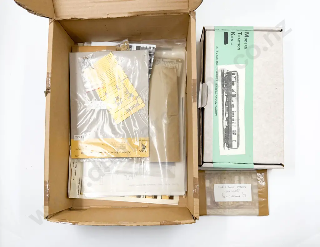 Kit Set MTK Hawksworth Brake 1/3rd Coach with various brass detail kits and assorted Image 1++