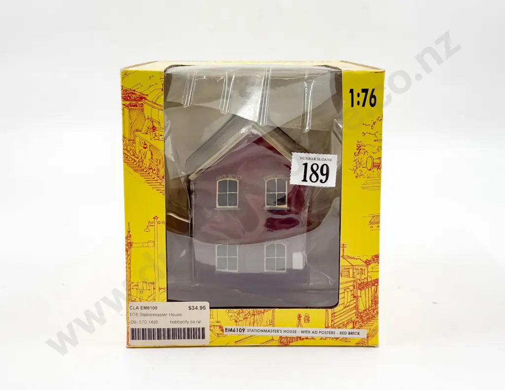 Scenix Four Lineside Display Models Image 1++