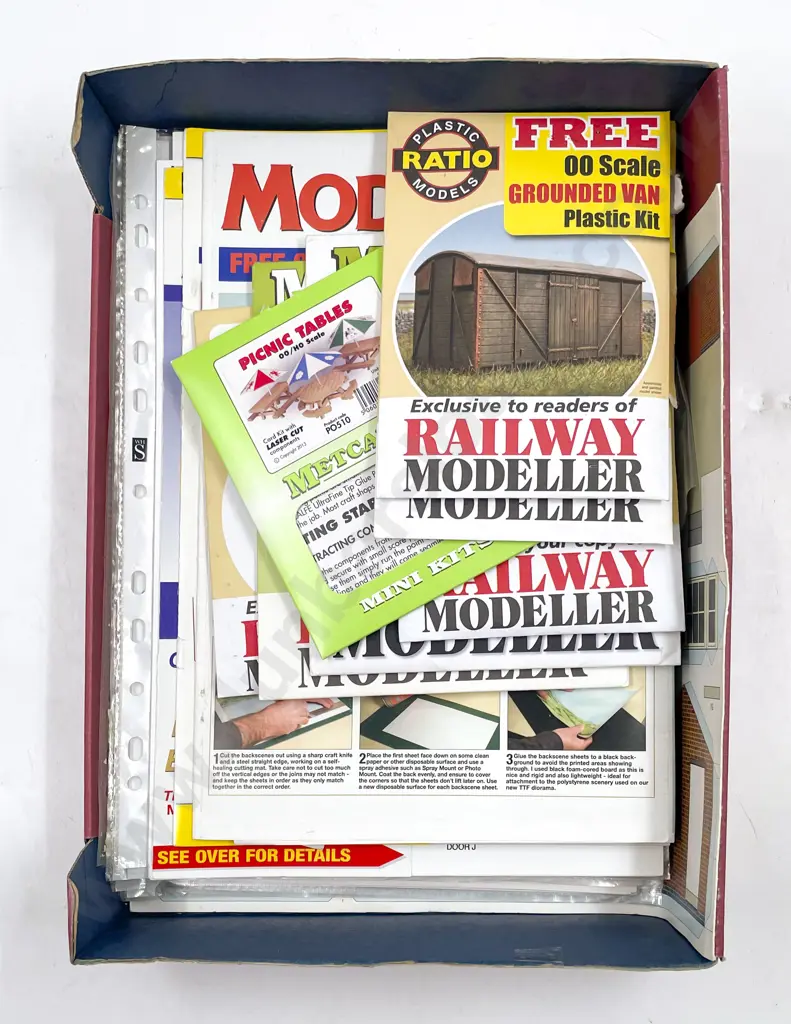 Collection Railway Modeller Magazine Free Lineside Card Kits Image 1++