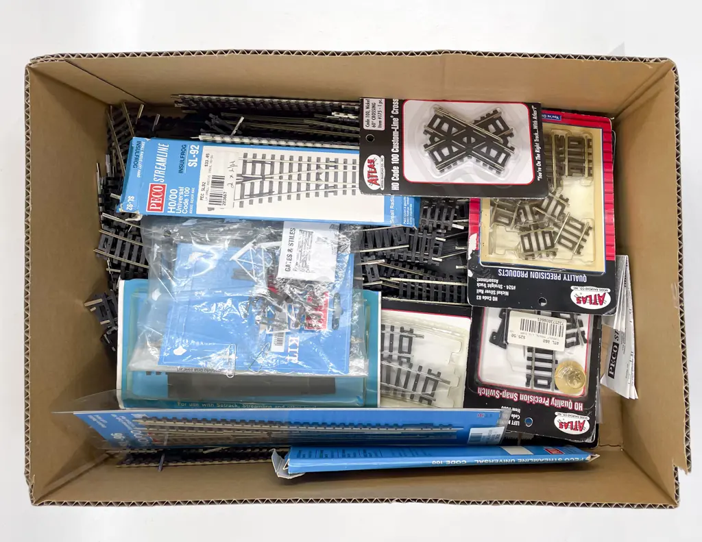 Qty Used (some new) Peco and Various Track with points crossings and turnouts Image 1++