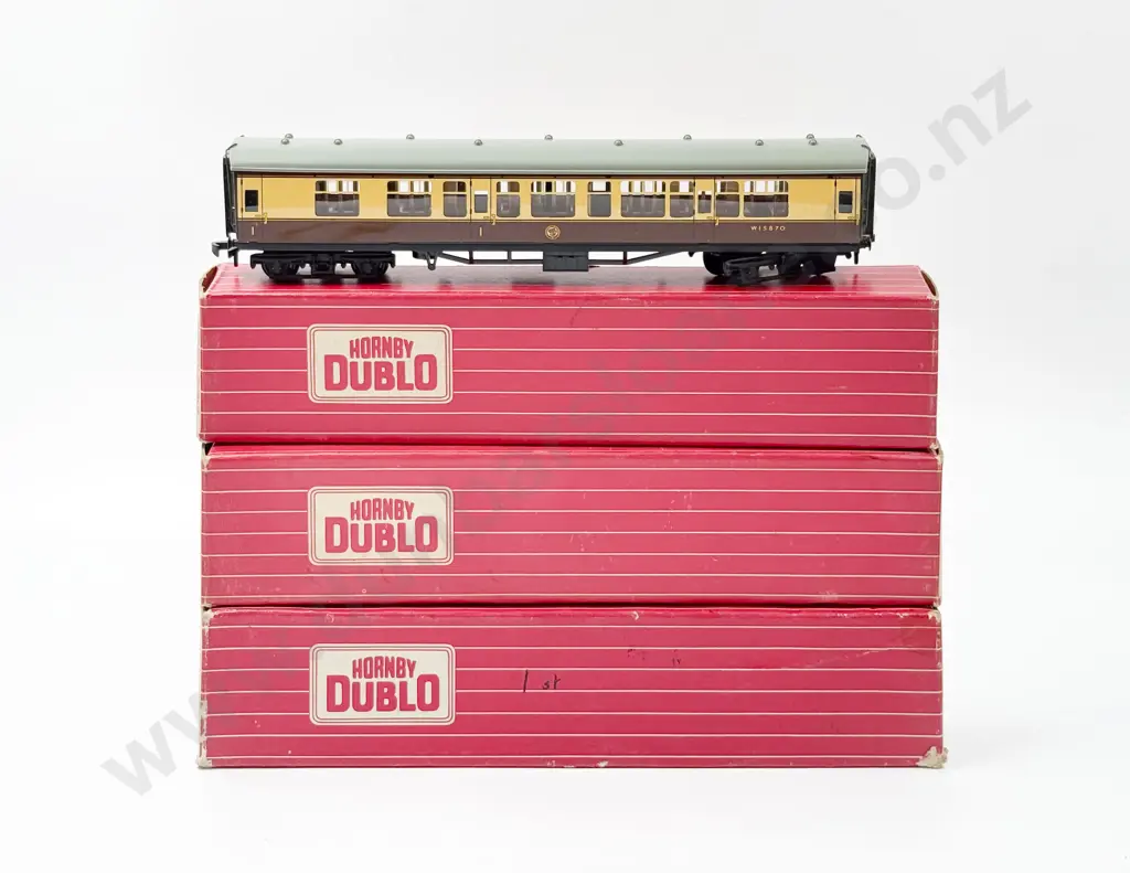 Hornby Dublo Boxed 4050 4051 4060 Western Region Passenger Coaches Image 1++