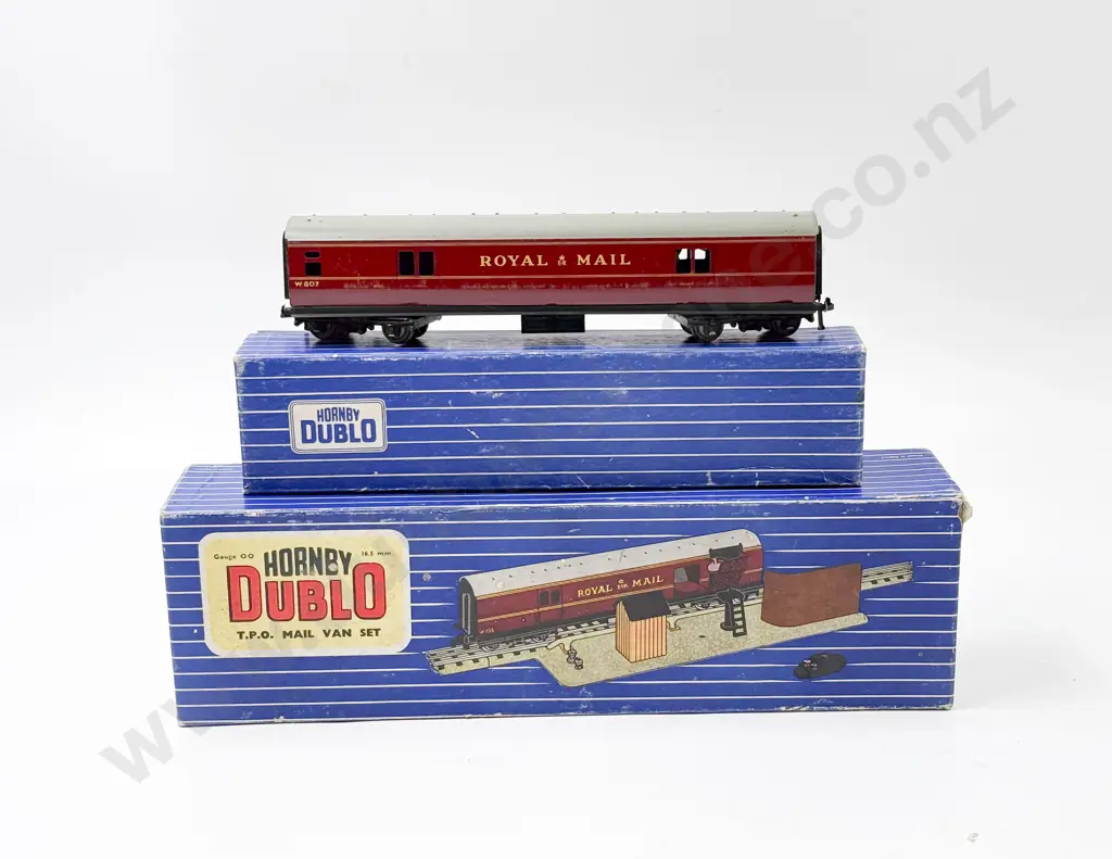 Hornby Dublo Boxed TPO Mail Van Set and D1 TPO Mail Van Image 1++