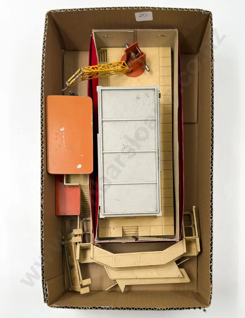 Hornby Dublo Boxed Goods Deport Moulded Constructed Kit Image 1++