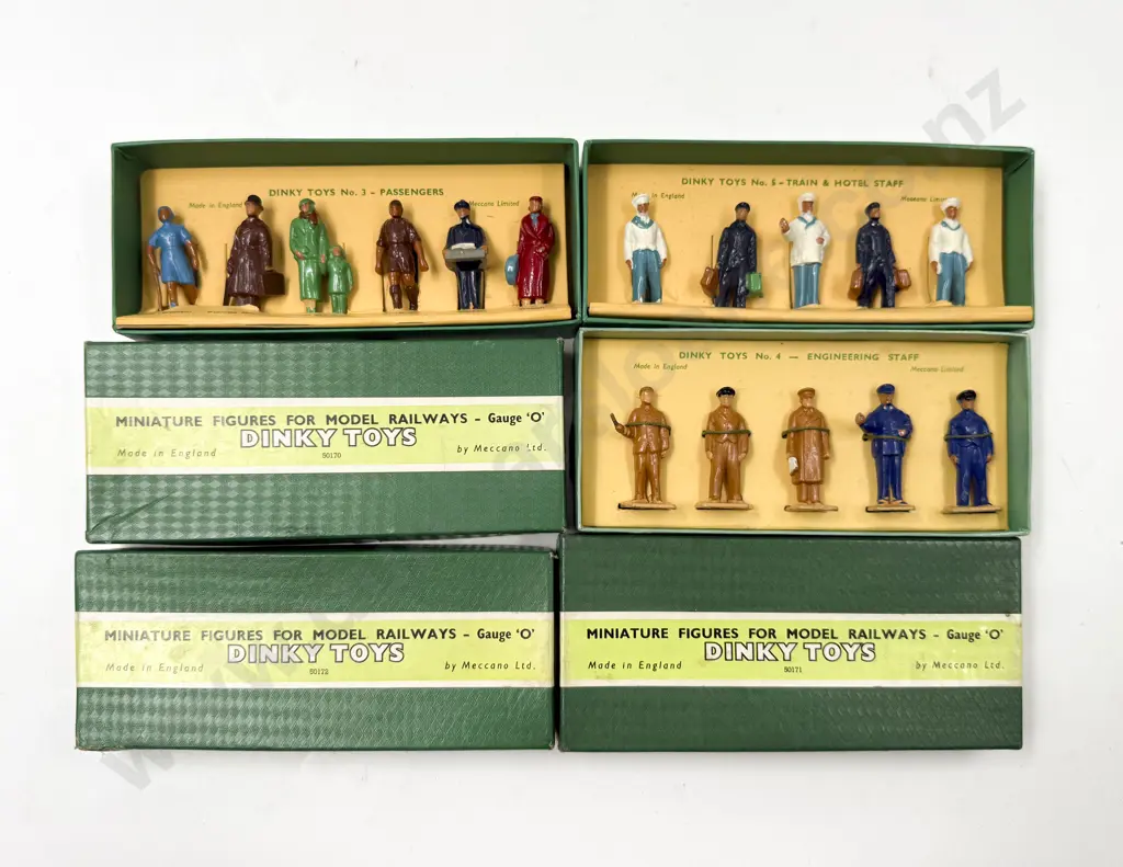 Boxed Dinky Toys Miniature Figures For Model Railways Gauge O No3 and No4 Image 1++