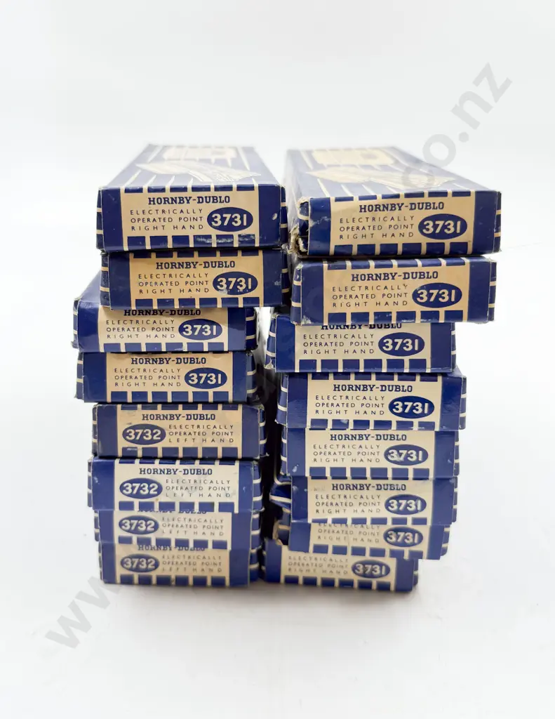 Hornby Dublo Boxed 3732 Electrically Operated Points Left Hand x4 3731 Right Hand x12 Image 1++