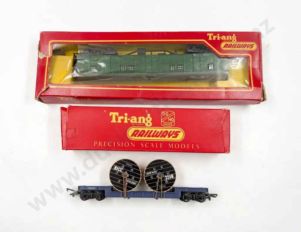 Tri-ang Boxed R226 Utility Van and R238 Depressed Centre Trailer with Drum Cables Image 1++