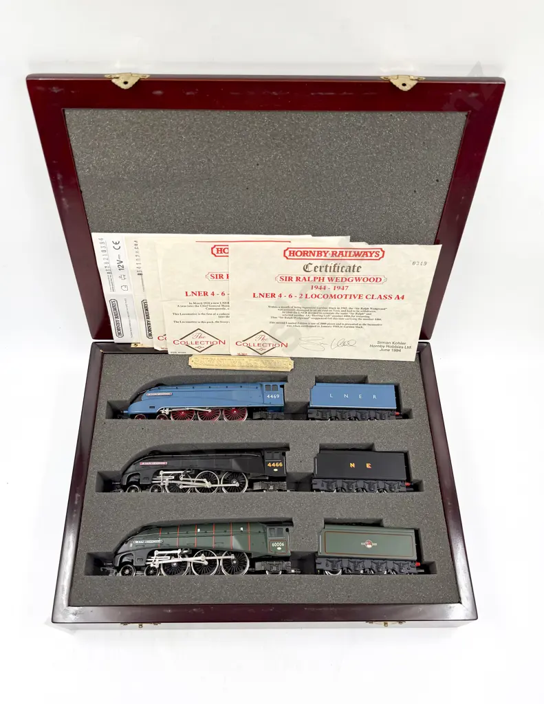 Hornby Railways Cased 'The Collection' Three Locomotives with Tenders Ltd Ed 3000 Image 1++