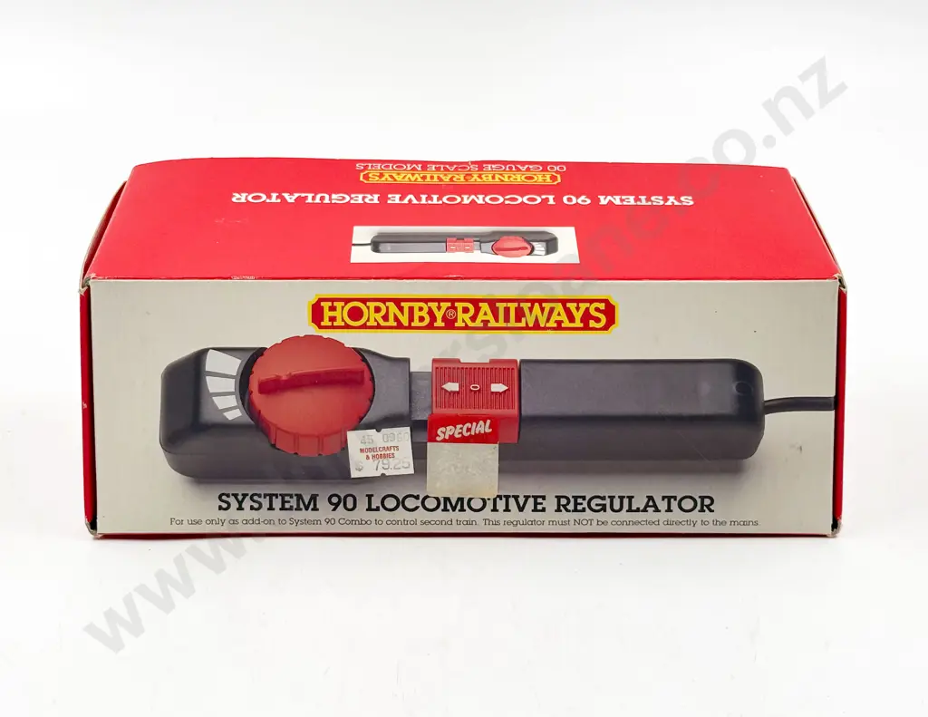 Hornby Railways Boxed System 90 Combo Power Pack with Two Hand Held Regulators Image 1++