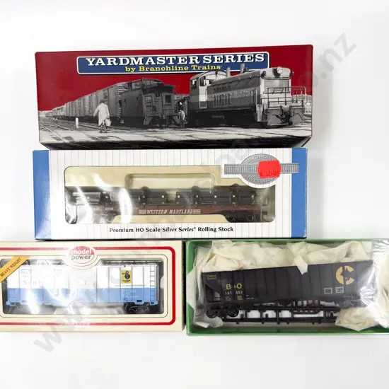 Mixed Manufacture Seven Boxed American Railways Rolling Stock Wagons