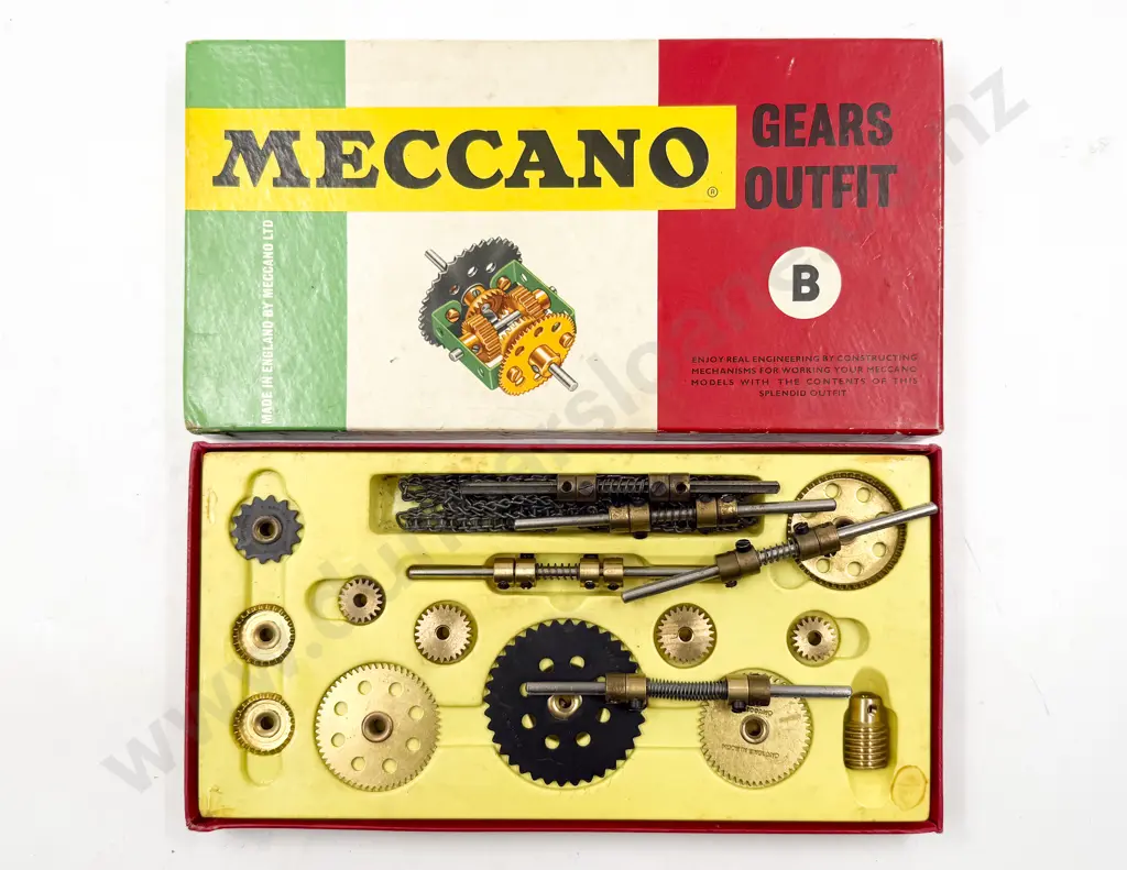 Vintage Boxed Meccano Gears Outfit B Image 1++