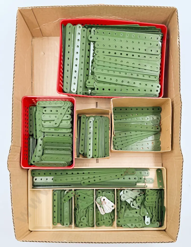 Meccano Qty Restored Green Perforated Strips 14cm to 38mm (13kgs) Image 1++