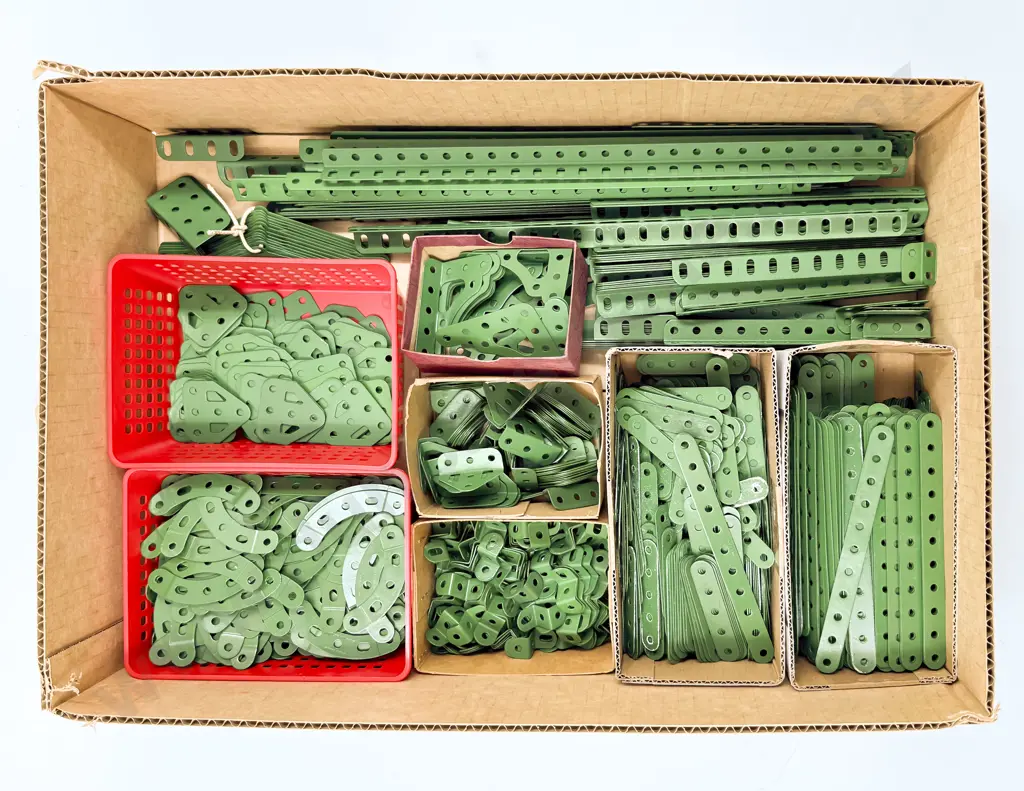 Meccano Qty Restored Green Curved & Straight Strips Angle Girders Gussets Frames (9kgs) Image 1++