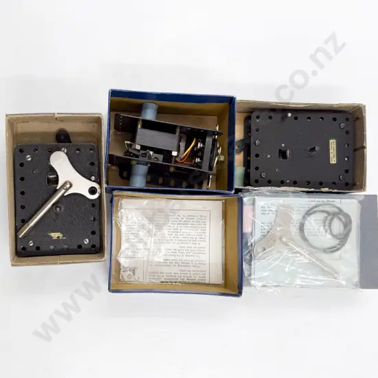 Meccano Boxed No1 Clockwork Motor  E20R Electric Motor Red and Blue Clockwork Motors