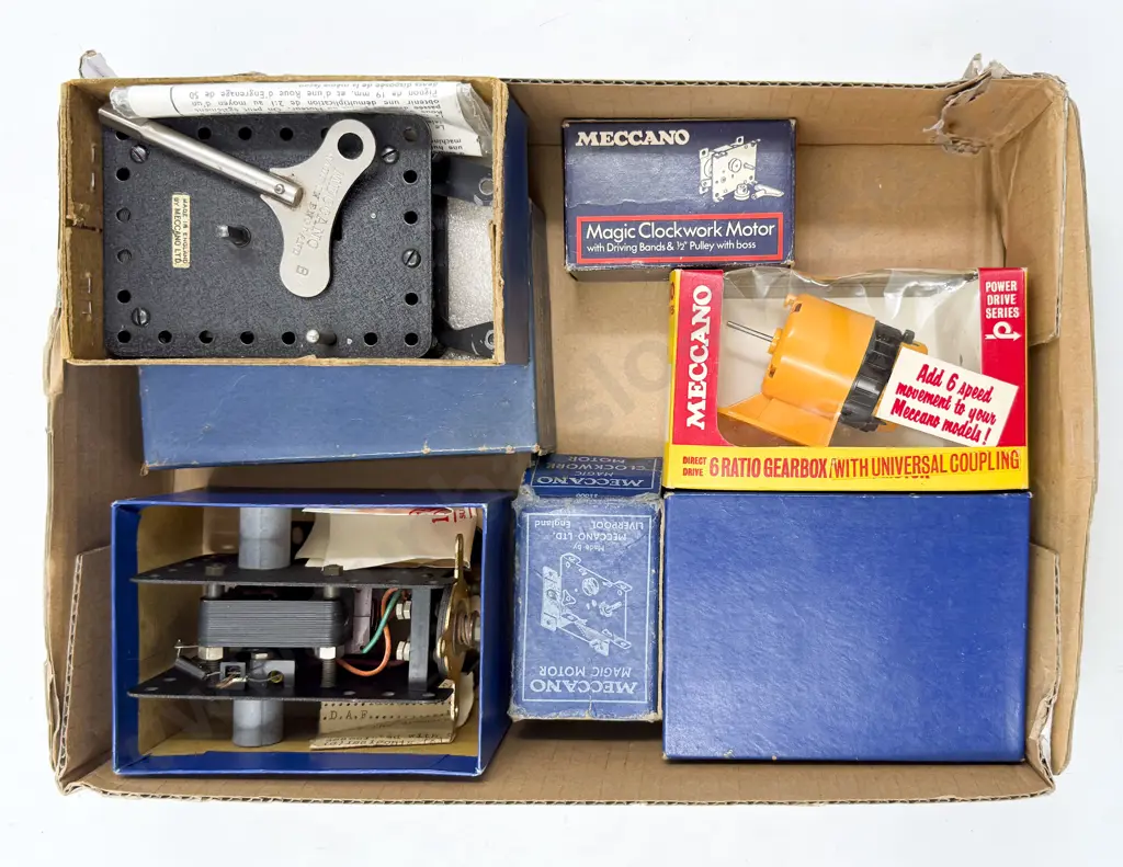 Meccano Five Various Boxed Electric and Clockwork Motors Image 1++