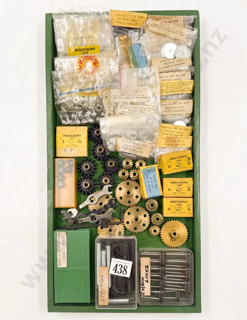 Meccano Qty Nuts and Bolts with Gears Image 1++