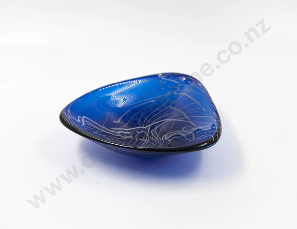 Whitefriars Studio Glass Dish Image 1++