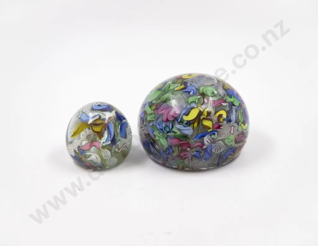 Two Murano Mid C20th Glass Paperweights Image 1++