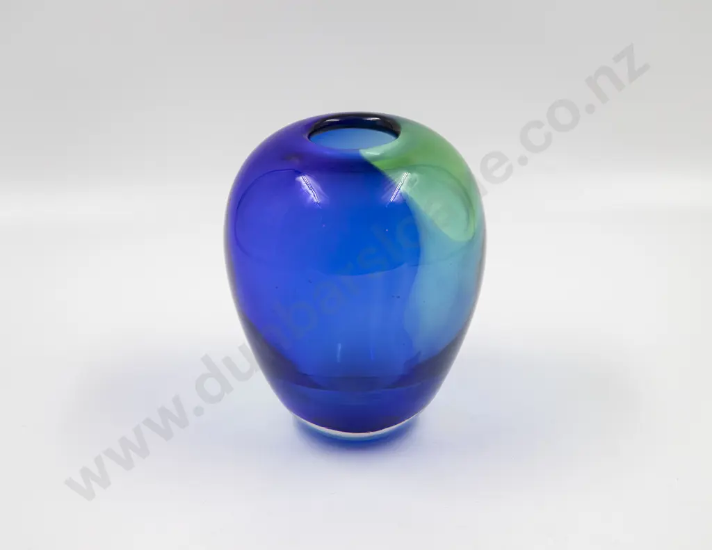 NZ Garry Nash Encased Blue Green Vase Image 1++