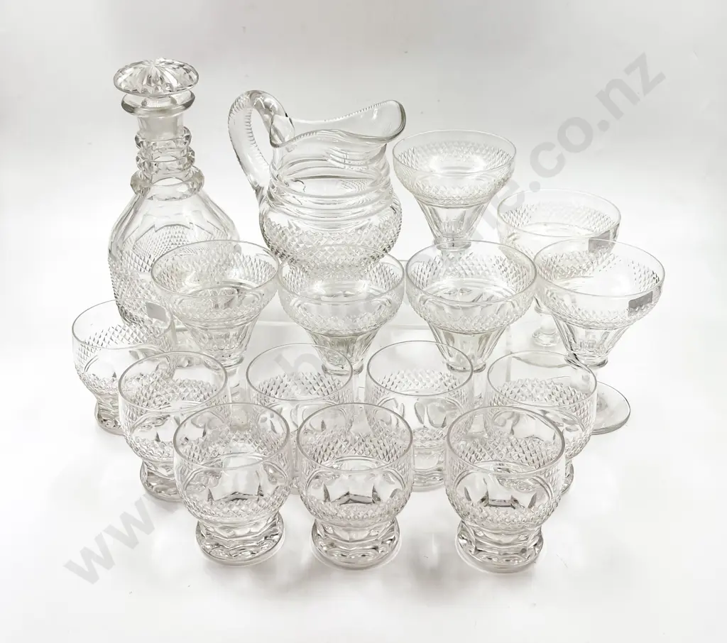 Early C20th Glass Suite Image 1++