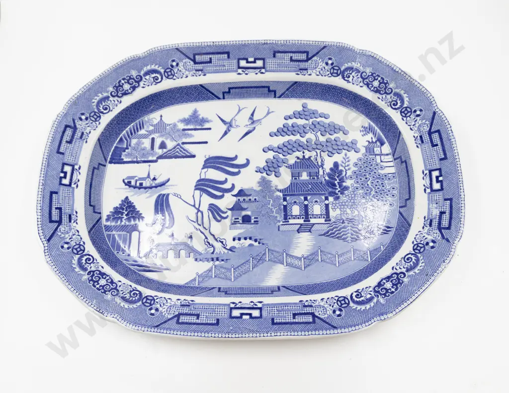 Victorian Blue & White Willow Pattern Ashet Image 1++