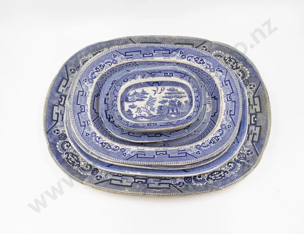Collection of Eight Victorian Blue & White Willow Pattern Ashets Image 1++
