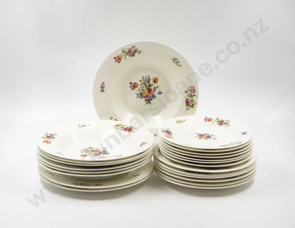 T. Goode & Co Porcelain Dinner Ware Image 1++
