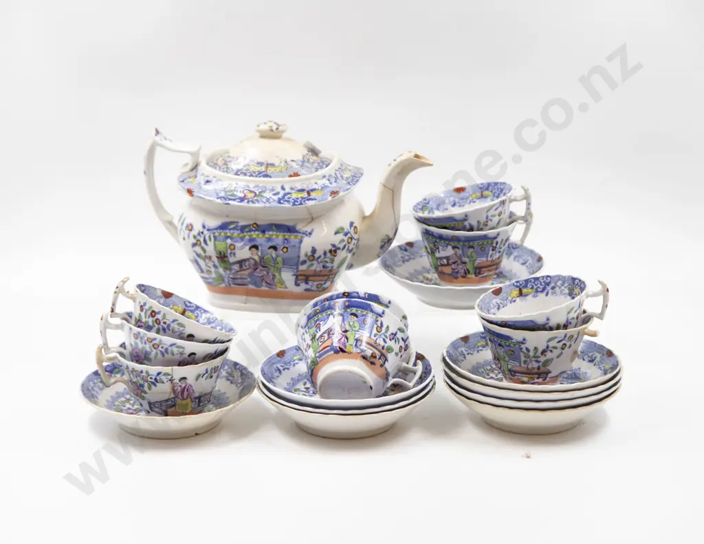 Early Victorian Japanais Pattern Tea Cup & Saucers Image 1++