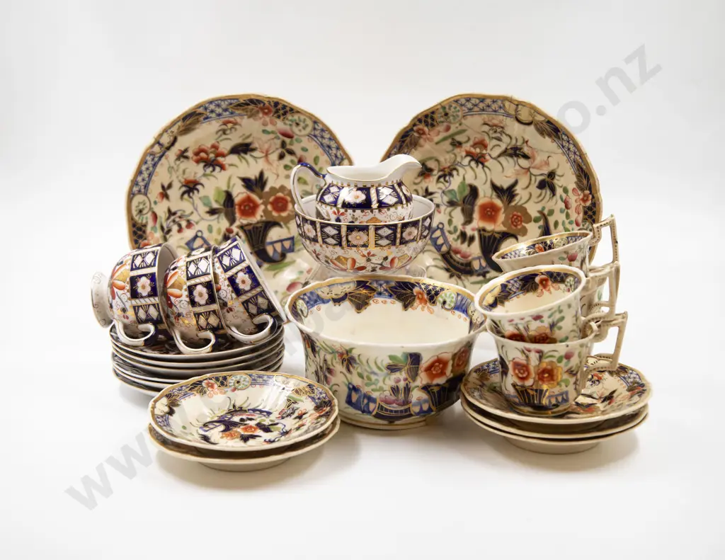 C19th & C20th Imari Tea Ware Image 1++