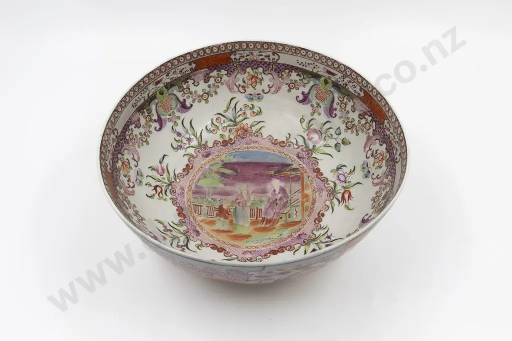 Early C19th Newhall Man In a Window Pattern Punch Bowl Image 1++