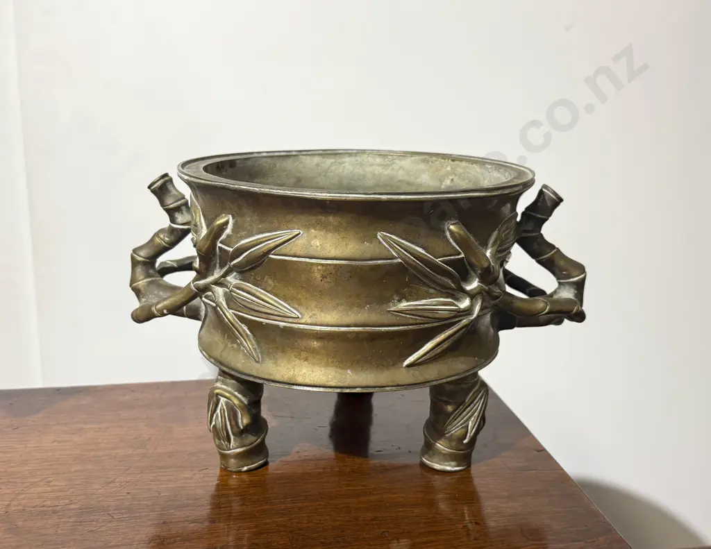 Early C20th Solid Brass Planter Image 1++