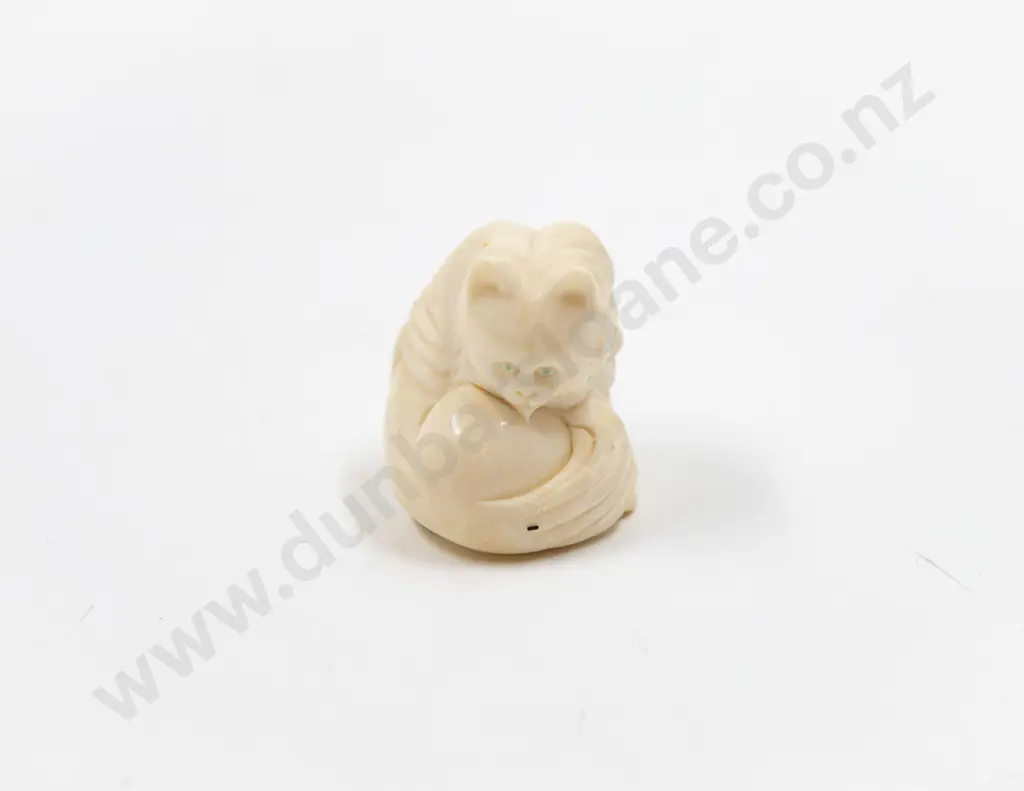 Signed Ivory Netsuke of a Preening Cat Image 1++