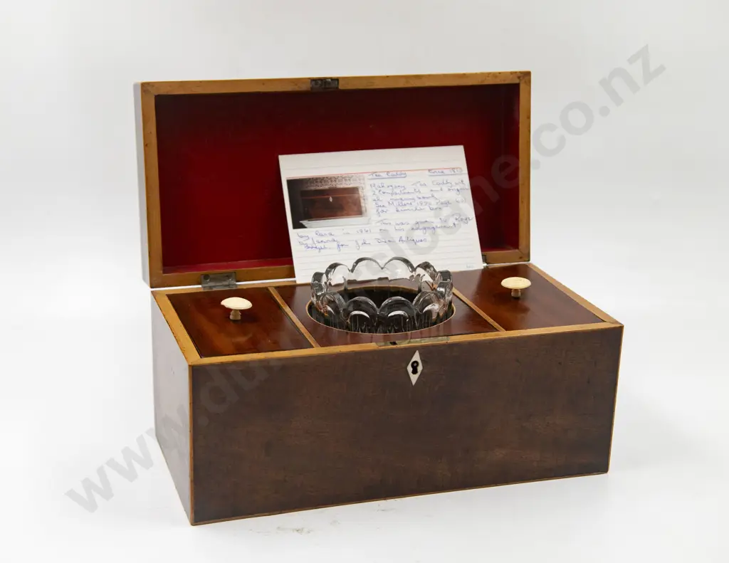 WMIV Mahogany Boxwood Strung Tea Caddy Image 1++
