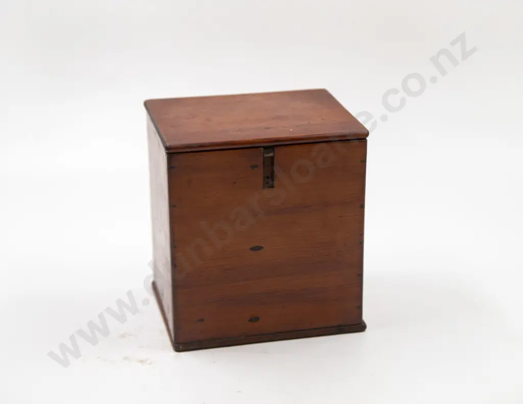 NZ Colonial Kauri Two Section Interior Tea Box Image 1++