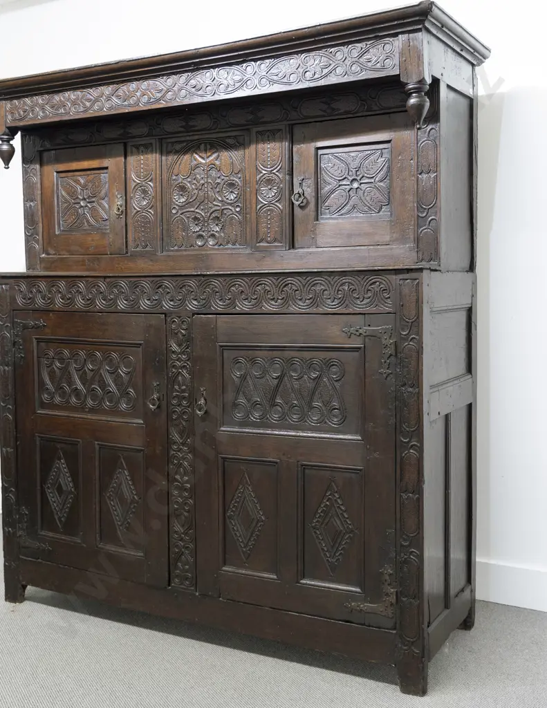 C17th Oak Court Cupboard Image 1++
