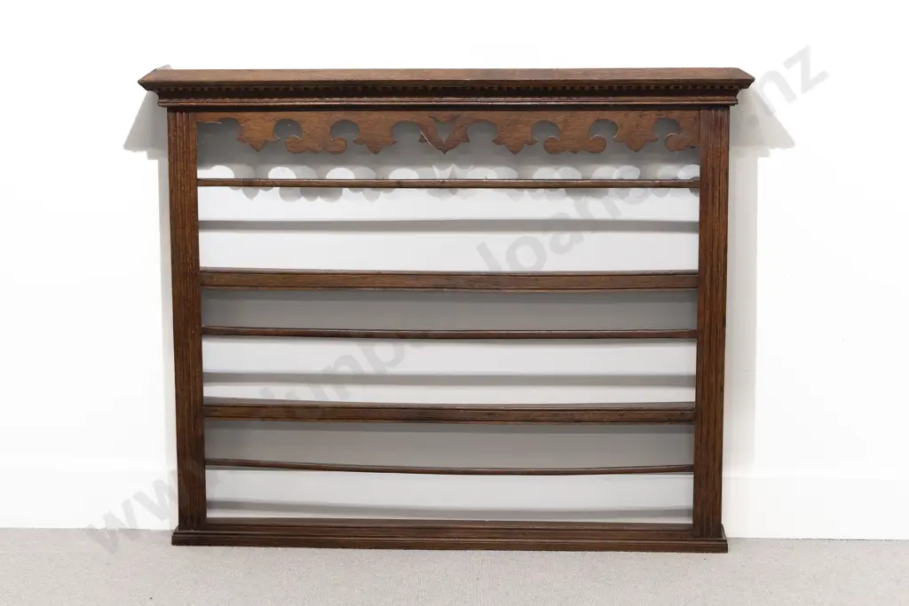 Geo III Oak Hanging Plate Rack Image 1++